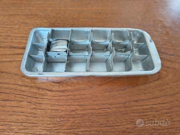 vaschetta per il ghiaccio vintage in alluminio