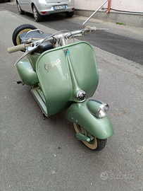 Vespa v 33 vacanze romane per intenditori