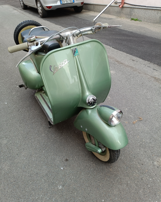 Vespa v 33 vacanze romane per intenditori