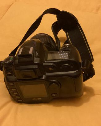 Nikon D40, borsa, cavalletto