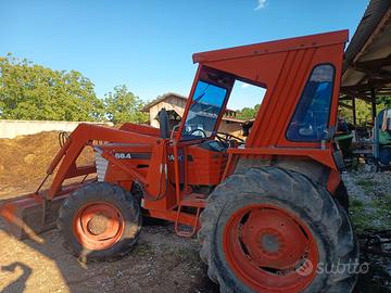 Carraro 68.4 con pala anteriore