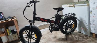 Bici a pedalata assistita pieghevole