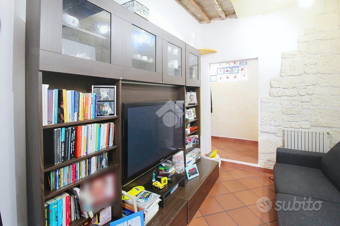 3 LOCALI A LIVORNO - Vista 2