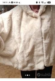 mantella beige in pelliccia sintetica