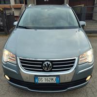 VOLKSWAGEN TOURAN 2009 2.0DIESEL 7POSTI FULL OPT.