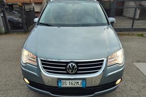 VOLKSWAGEN TOURAN 2009 2.0DIESEL 7POSTI FULL OPT.