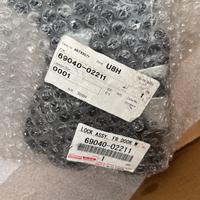 Toyota auris 2018 Alzavetro e serrature sx