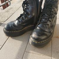 Stivali neri donna usati Dr Martens