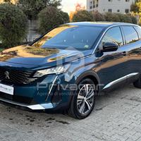 PEUGEOT 3008 Hybrid4 300 e-EAT8 Allure Pack