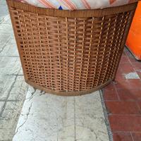 Pouf contenitore in vimini