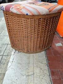 Pouf contenitore in vimini