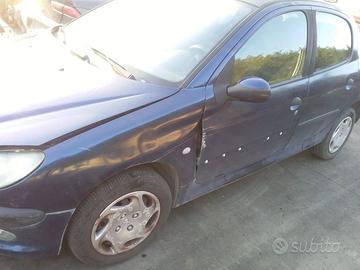 RICAMBI USATI AUTO PEUGEOT 206 1Â° Serie 8HX (98>0