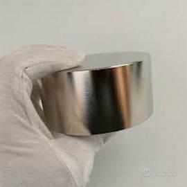 Magneti neodimio n 52