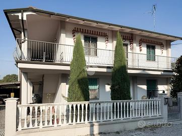 VILLA SINGOLA A MOLINELLA