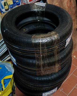 GOMME estive (NUOVE) "Toyo Tires PROXES CONFORT"