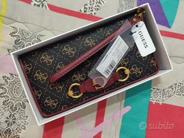 Portafoglio donna Guess