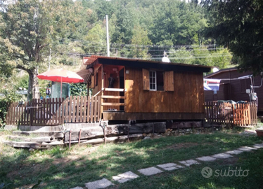 Roulotte con casetta in legno