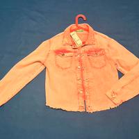 Giacca di jeans corta rosa con scritta Enjoy