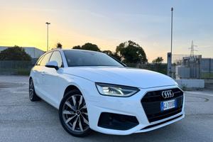 AUDI A4 2.0 Tdi Avant S-Tronic - Led 18