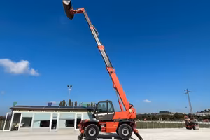 Sollevatore telescopico MANITOU MRT 1850