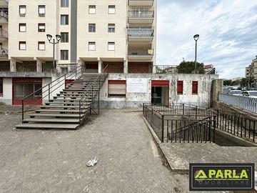 Immobile di 1900 m² con più di 5 locali a Canicatt