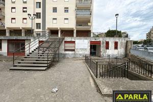 Immobile di 1900 m² con più di 5 locali a Canicatt