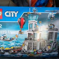 Lego City Isola Prigione Polizia  60130, etá 6-12