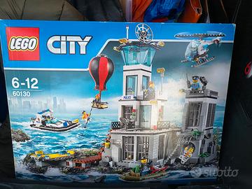 Lego City Isola Prigione Polizia  60130, etá 6-12