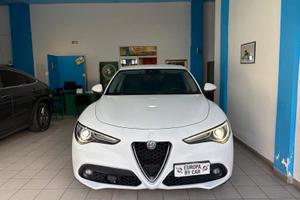 Alfa Romeo Stelvio 2.2 Turbodiesel 180 CV AT8 Q4 B