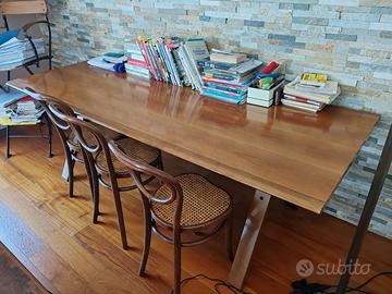 Tavolo fratino