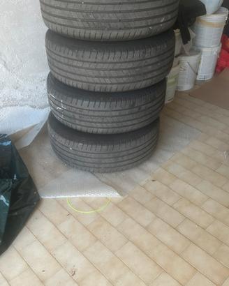 Cerchi Mak  17 pplli 5 razze  e fori + pneumatici