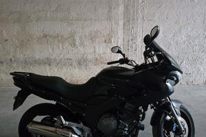 TDM 900 YAMAHA DEL 2006 NERA