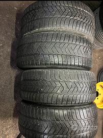 Pneumatici 255/45/20 Pirelli Invernali