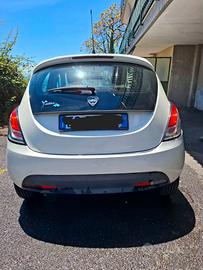 Lancia Y