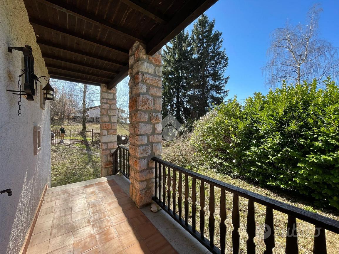 Casa – Ferrara di Monte Baldo, Dossi - Vista 2