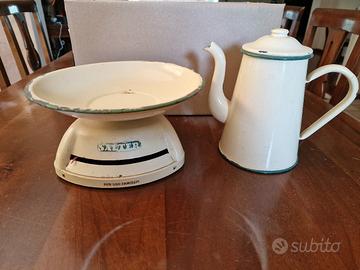 Vecchia Bilancia Salter con Brocca