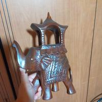 scultura in legno 