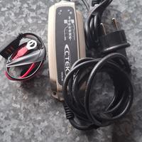 carica batteria per moto