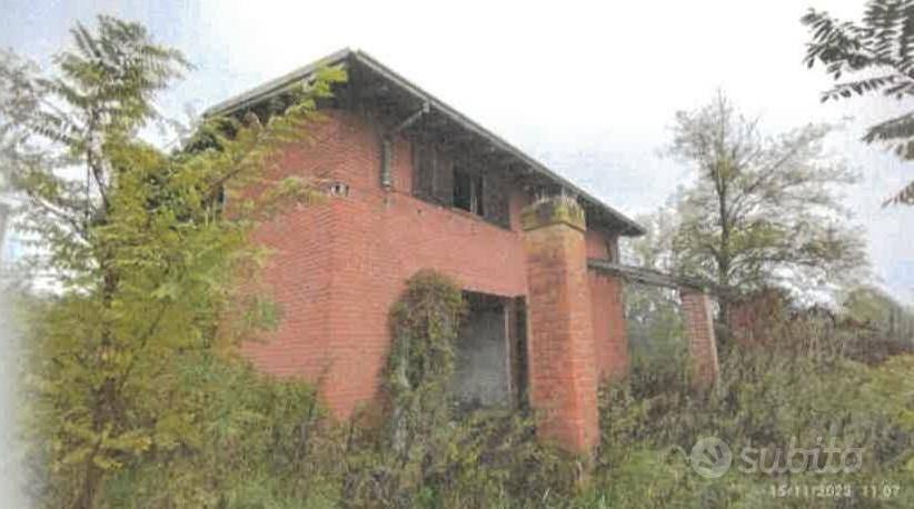 Immobile in asta di 141308 m² con 1 locale a Robec - Vista 2