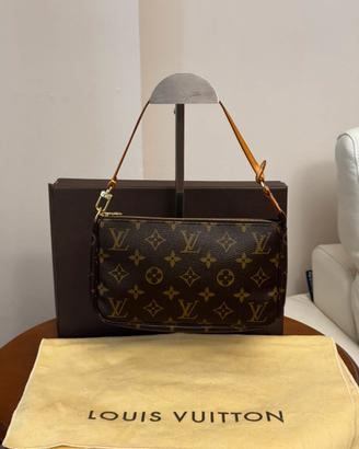Louis Vuitton Pochette Accessoires Monogram