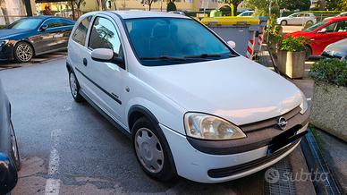 Opel Corsa C 1.2 75 CV
