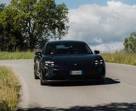 Porsche Taycan 4s