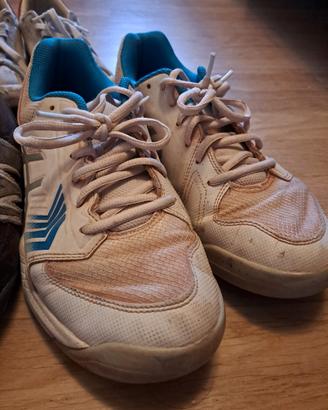 Due paia di scarpe