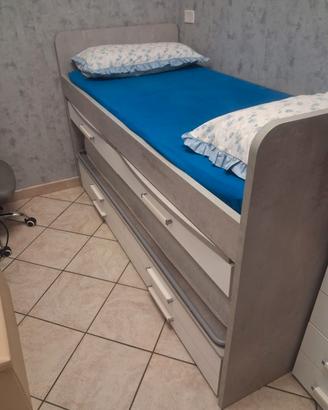 letto salvaspazio con cassettoni