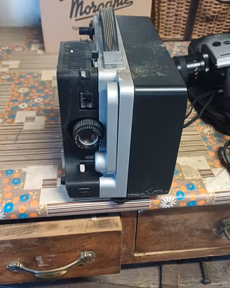 Proiettore  anni 70