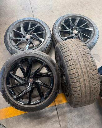 Cerchi 18 originali Cupra + gomme Inver Pirelli