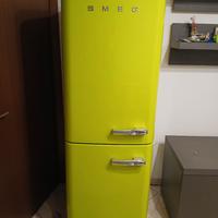 Frigorifero Smeg verde lime