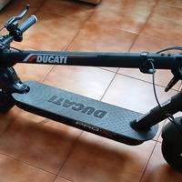 Monopattino elettrico Ducati Pro-II