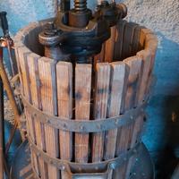 Torchio e pressatrice