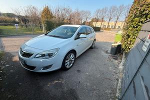 Opel Astra J 1.7 CDTI 110 cv